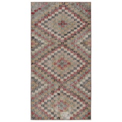 Tappeto Runner policromo vintage con motivi geometrici, da Rug & Kilim