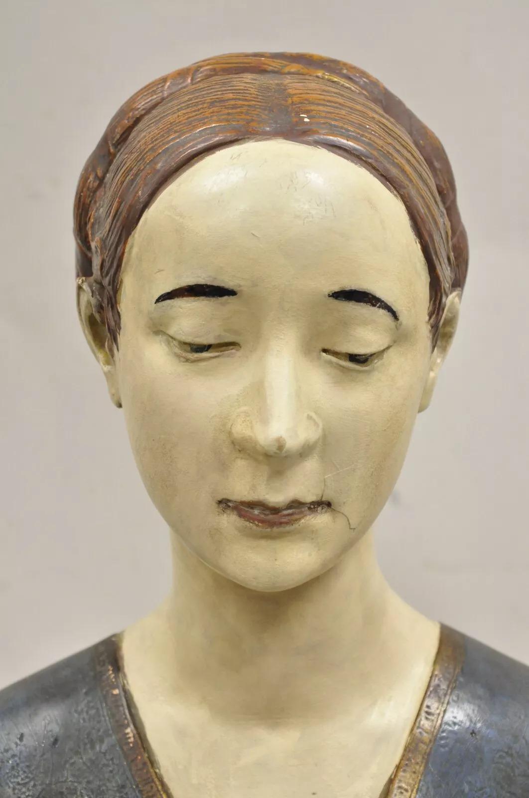 Vintage Busto in gesso policromo Ippolita Maria Sforza Statua in stile rinascimentale In condizioni buone in vendita a Philadelphia, PA