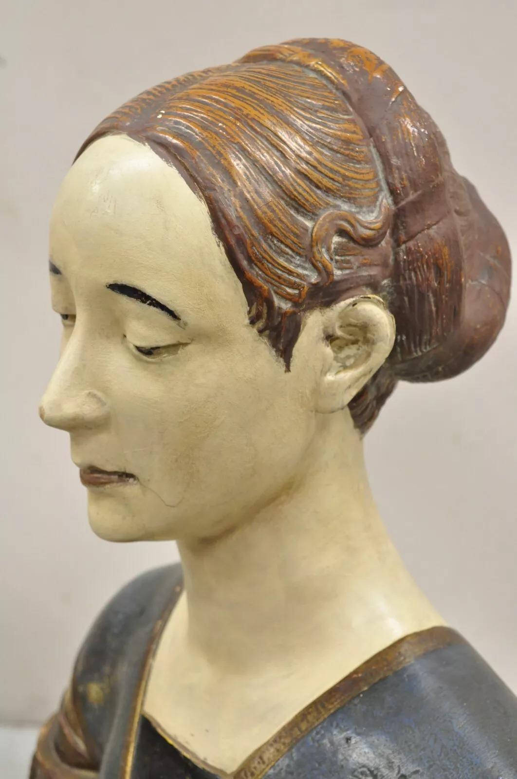 XX secolo Vintage Busto in gesso policromo Ippolita Maria Sforza Statua in stile rinascimentale in vendita