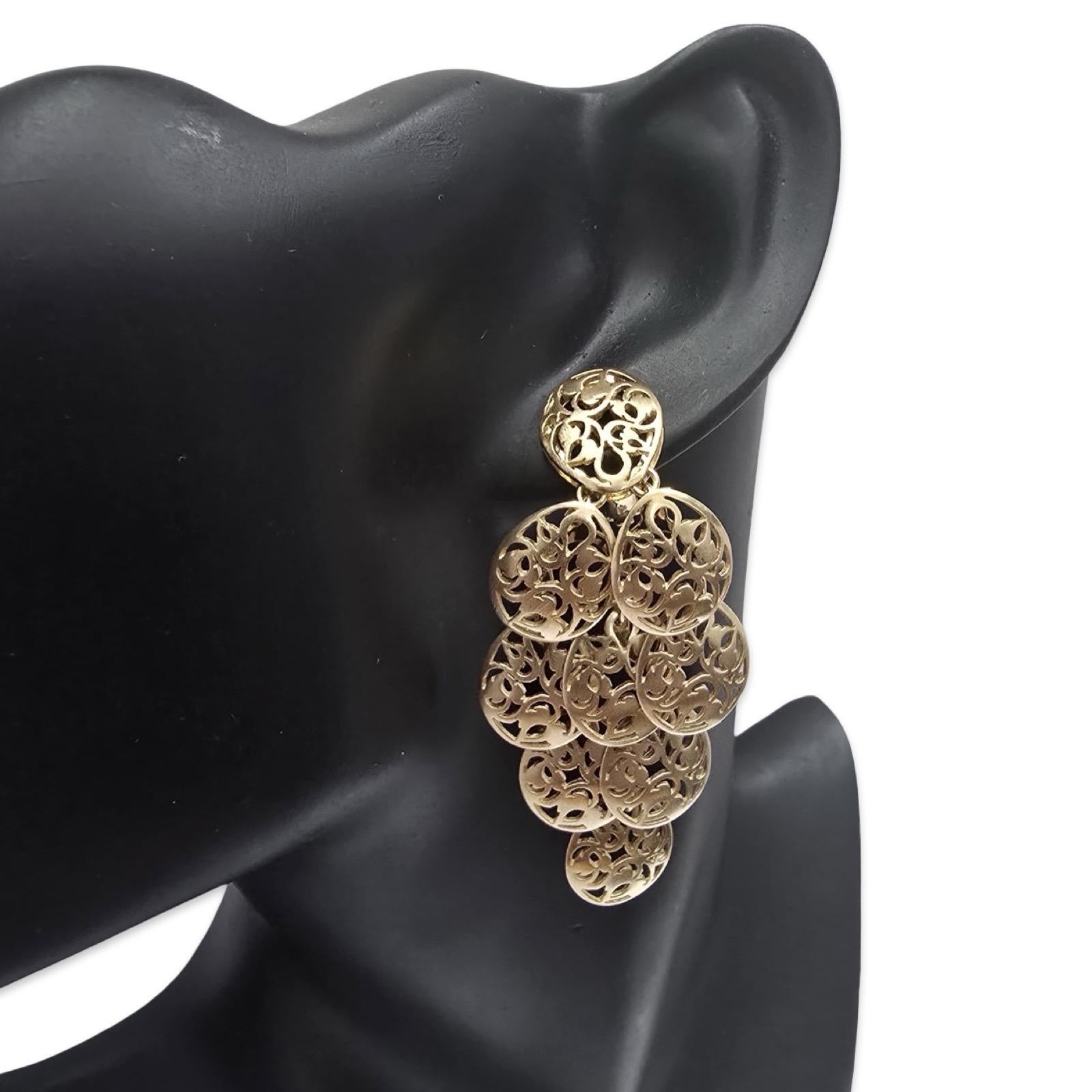 Donna Orecchini a lampadario d'epoca in oro 18 carati Pomellato Arabesque Openwork in vendita