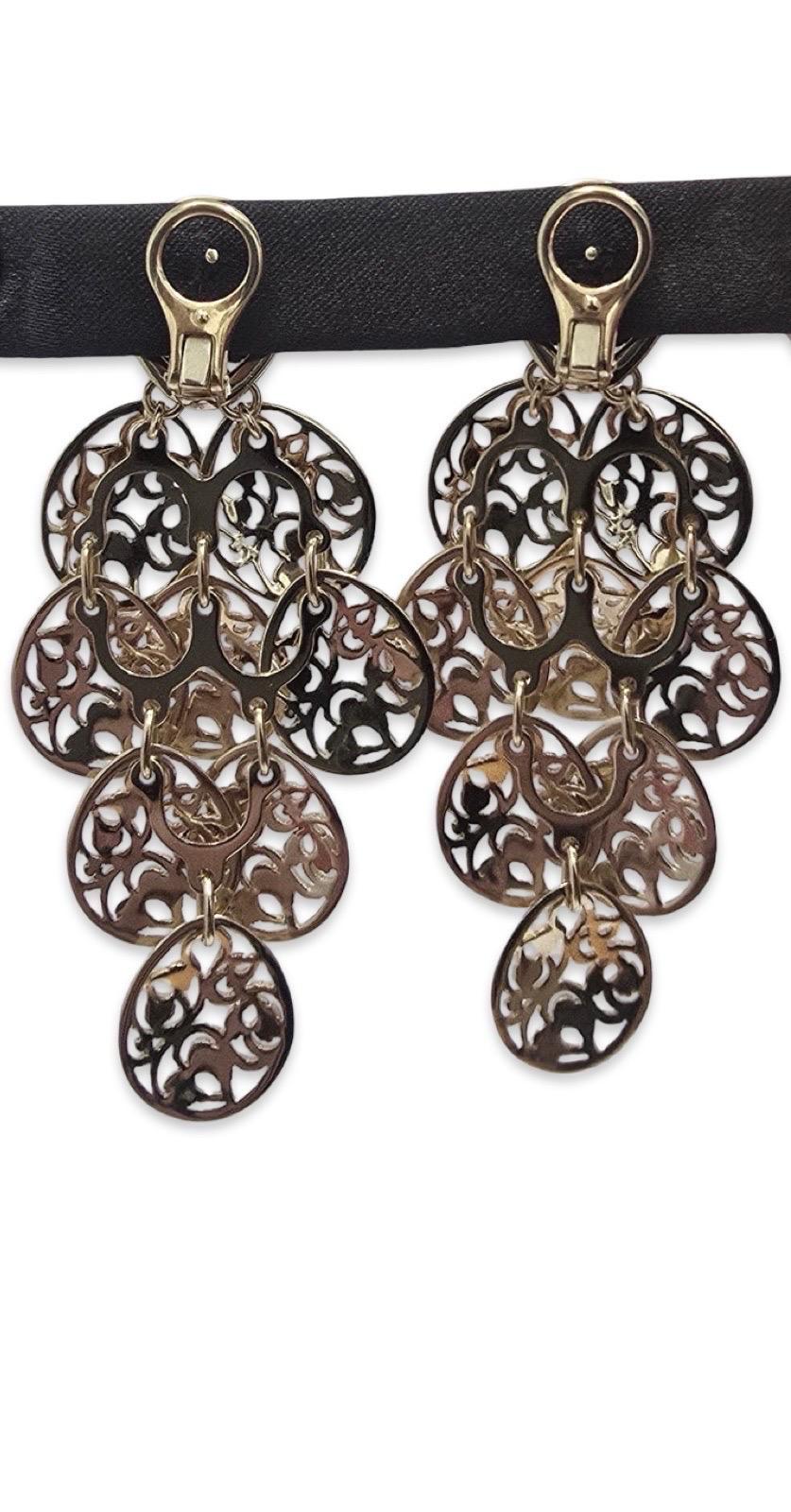 Orecchini a lampadario d'epoca in oro 18 carati Pomellato Arabesque Openwork in vendita 4