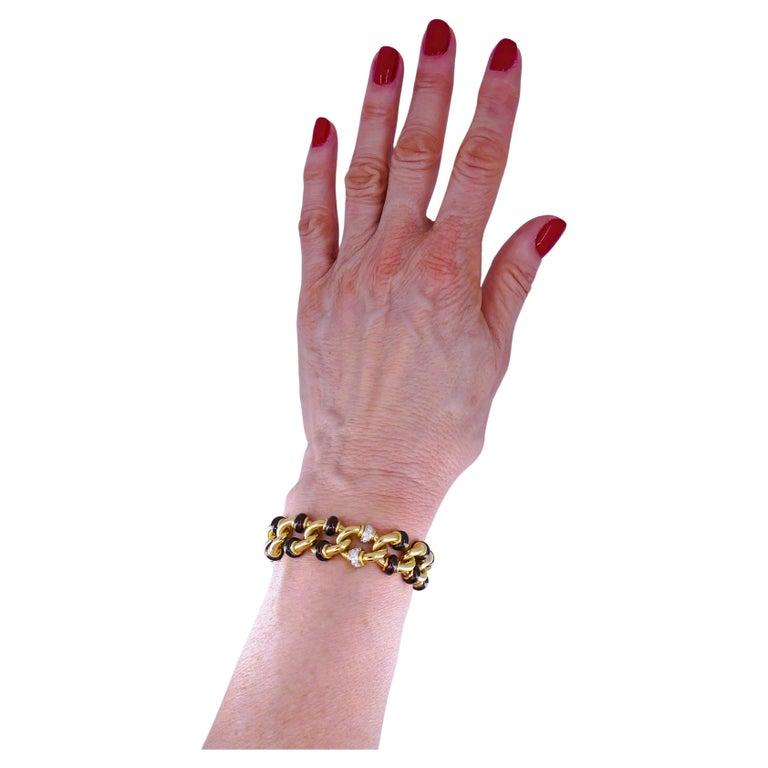 Vintage Pomellato Bracelet 18k Gold Garnet Diamond Estate Jewelry For Sale 4