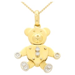 Vintage Pomellato Diamant-Teddy-Bär-Anhänger aus 18 Karat Gelbgold mit Diamant