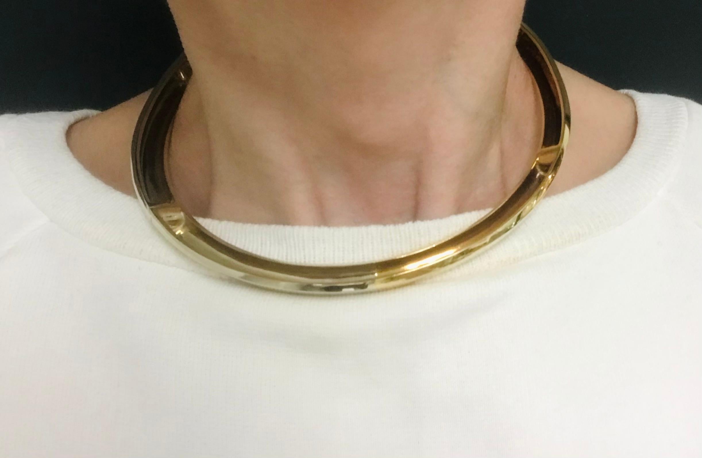 Vintage Pomellato White Yellow Gold Choker Necklace In Excellent Condition For Sale In Beverly Hills, CA