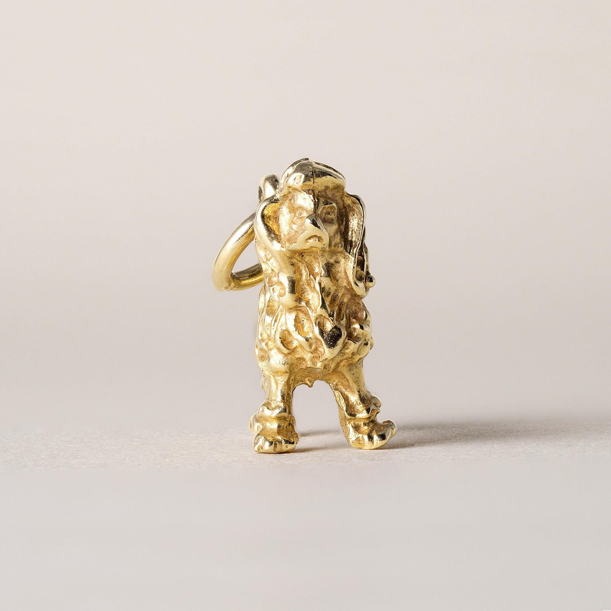 Vintage Poodle Dog Pendant Charm 18K Yellow Gold In Good Condition For Sale In Los Angeles, CA