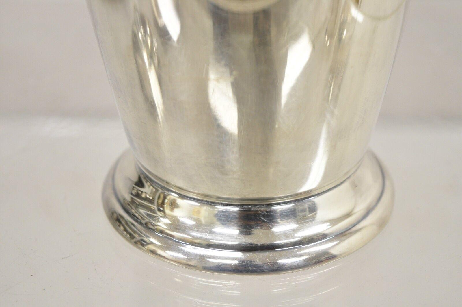 Vintage Poole Silver Co Silver Plated Cocktail Martini Shaker Pitcher In Good Condition For Sale In Philadelphia, PA