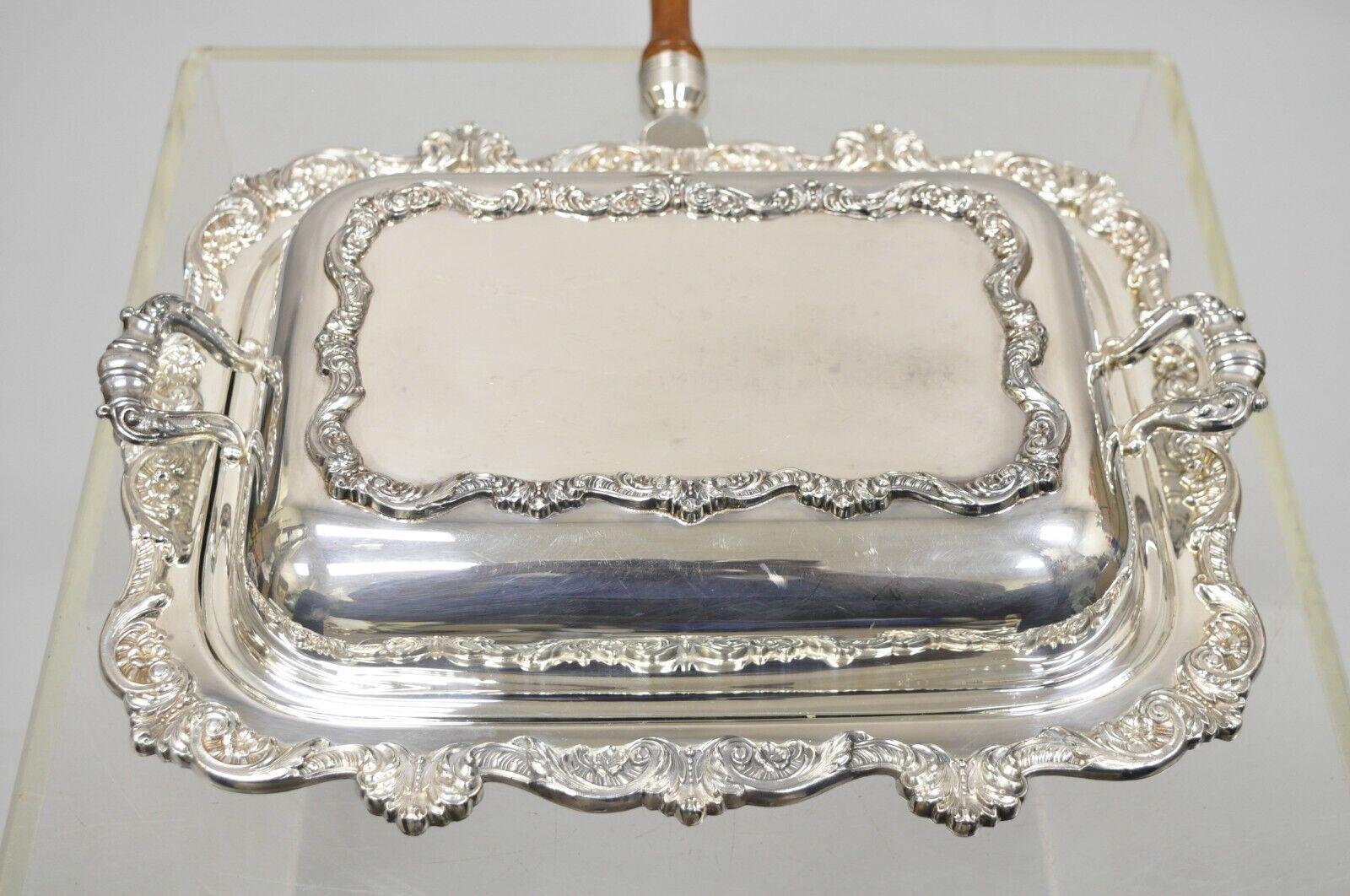 Vintage Poole Silver Co Victorian Silver Plated Serving Platter w/ Wooden Handle In Good Condition For Sale In Philadelphia, PA