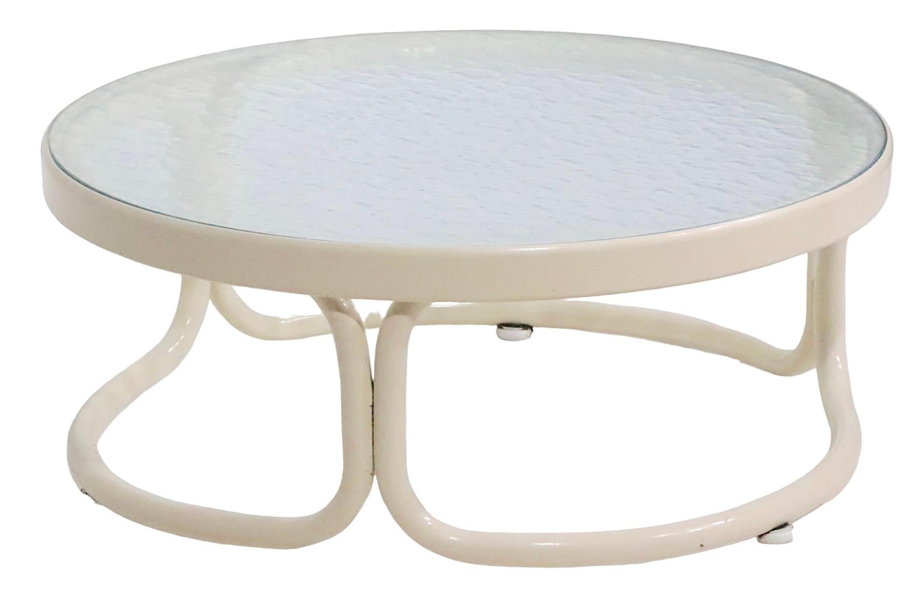 Vintage Poolside Patio Side Table with Aluminum Frame and Textured Glass Top In Good Condition For Sale In New York, NY