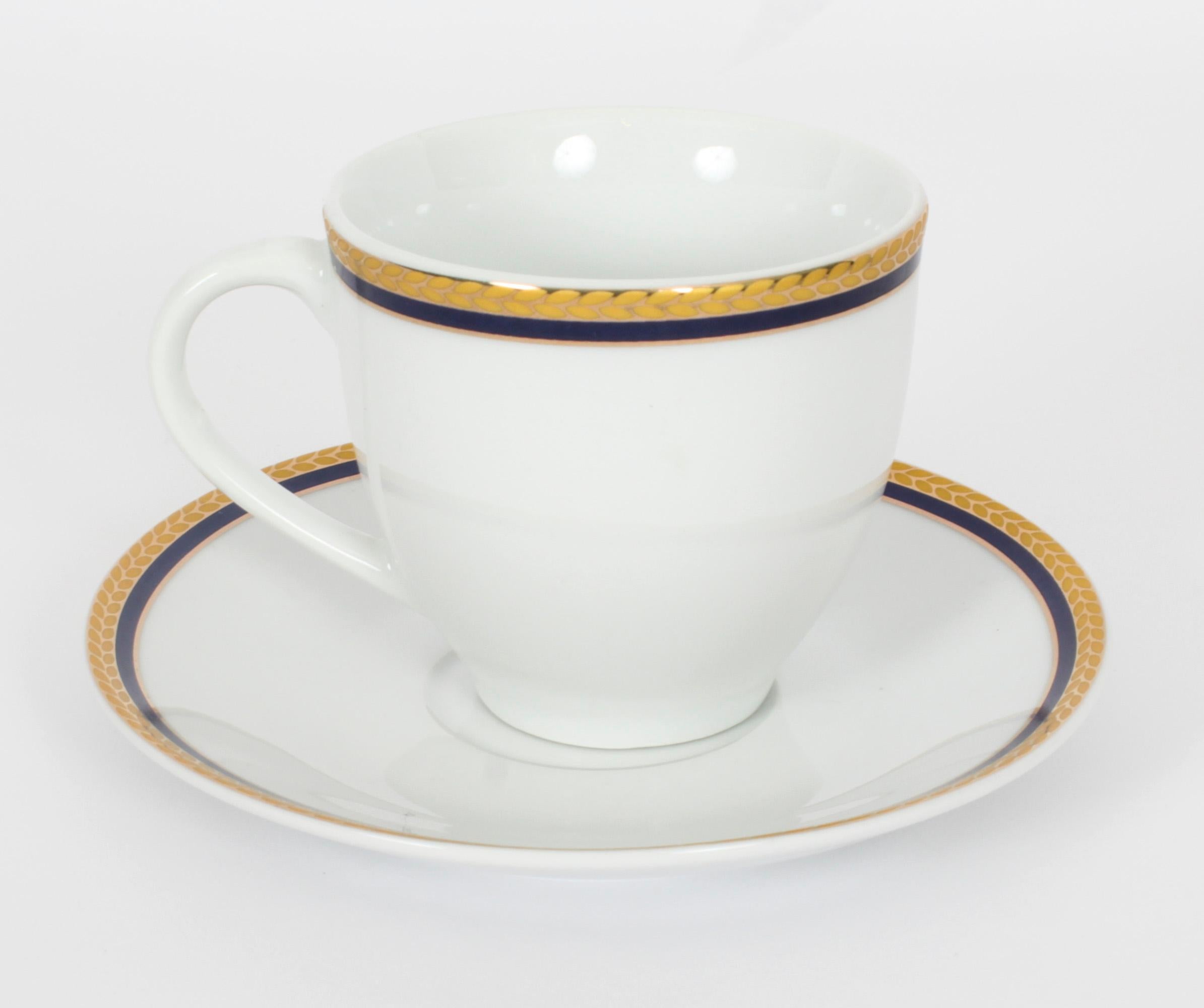 Vintage Porcelain 12 Setting 77 Piece Dinner Service, Late 20th C 6