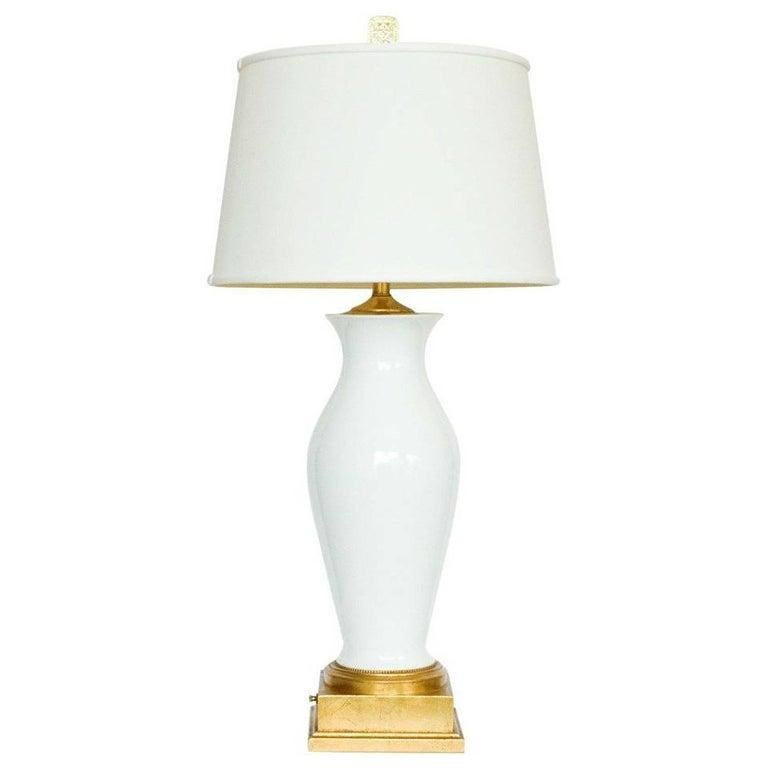 Lampe aus Porzellan und Blattgold Mont (Moderne der Mitte des Jahrhunderts) im Angebot