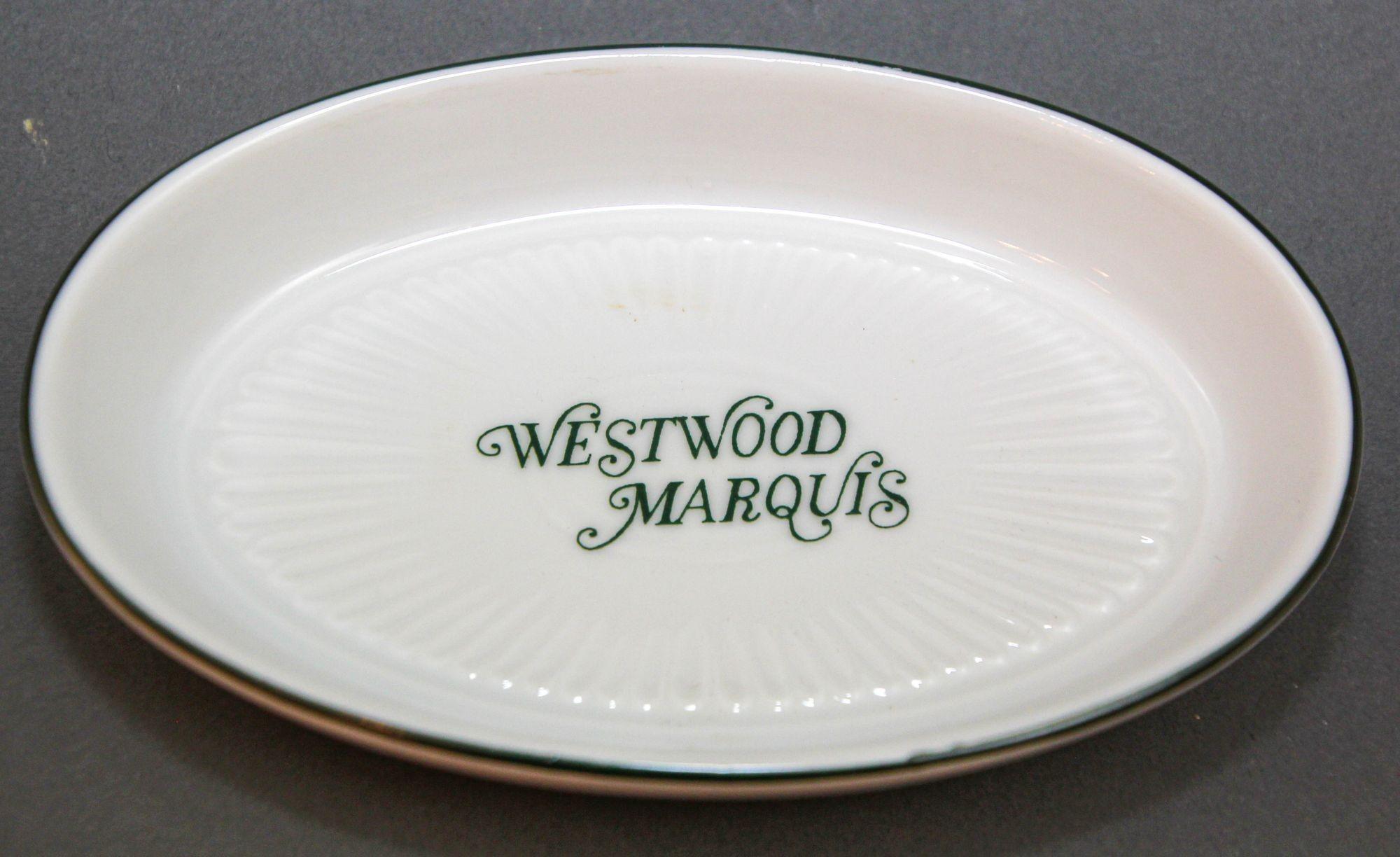 Vintage Porcelain Ashtray from the Westwood Marquis Hotel 1980s In Good Condition For Sale In North Hollywood, CA