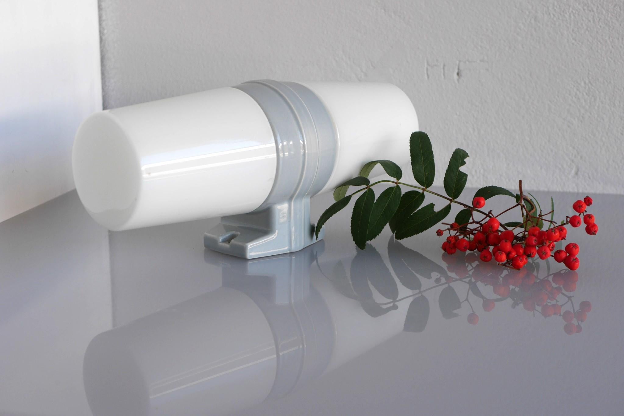 Vintage Porcelain Bathroom Light by Sigvard Bernadotte for IFÖ circa 1960s 4