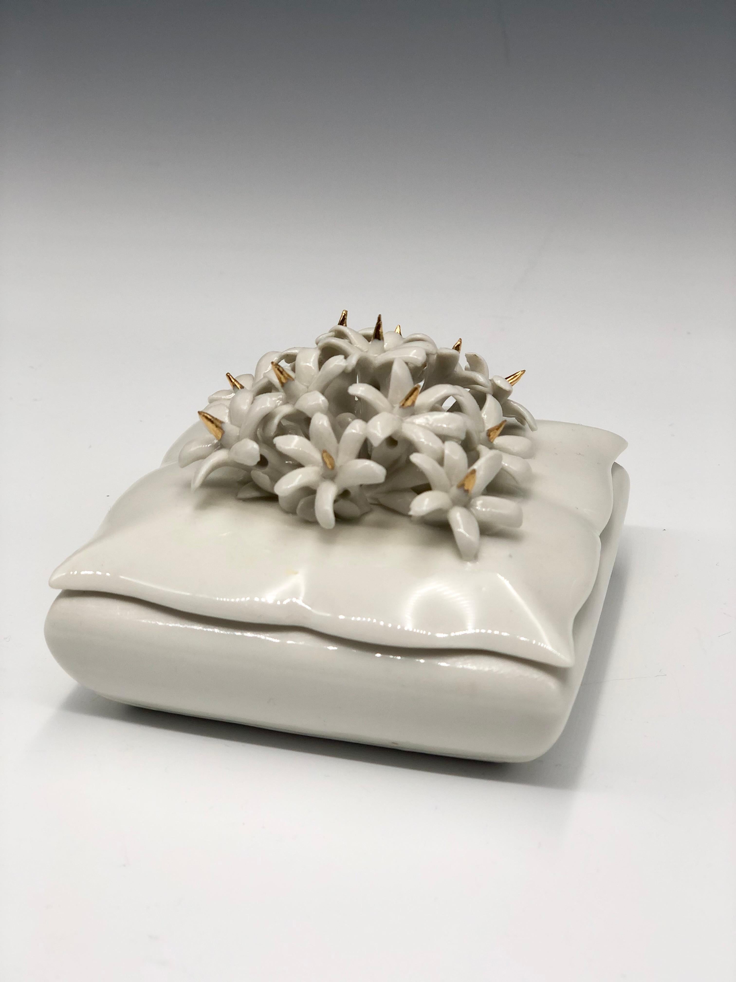 Modern Vintage Porcelain Capodimonte Trinket Box with Flower Detail For Sale