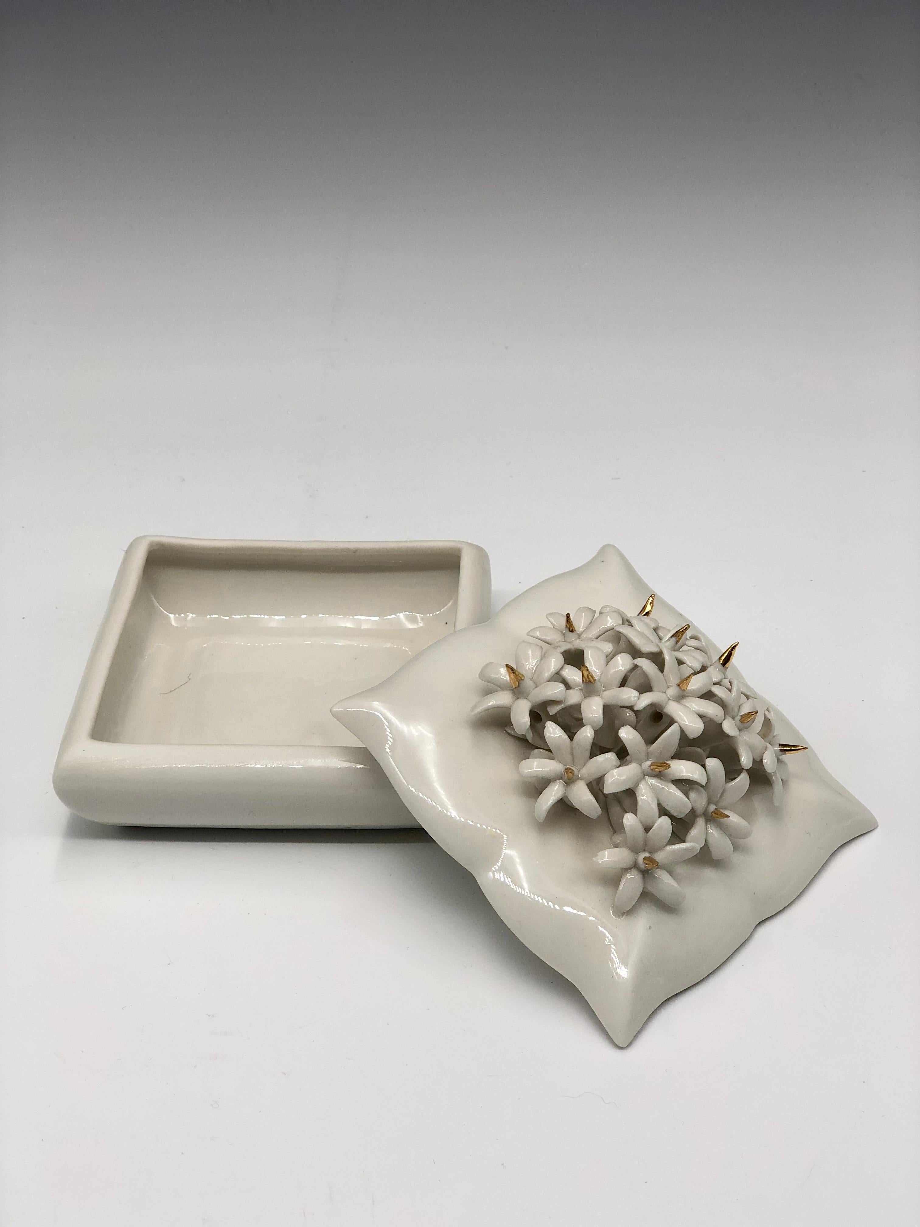 Italian Vintage Porcelain Capodimonte Trinket Box with Flower Detail For Sale