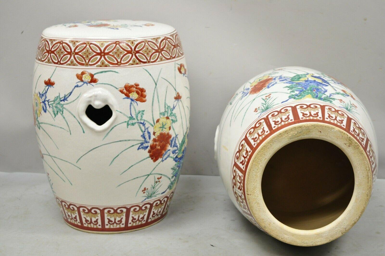 Paire de sièges de jardin vintage en céramique chinoiseries orientales rouges et bleues 4