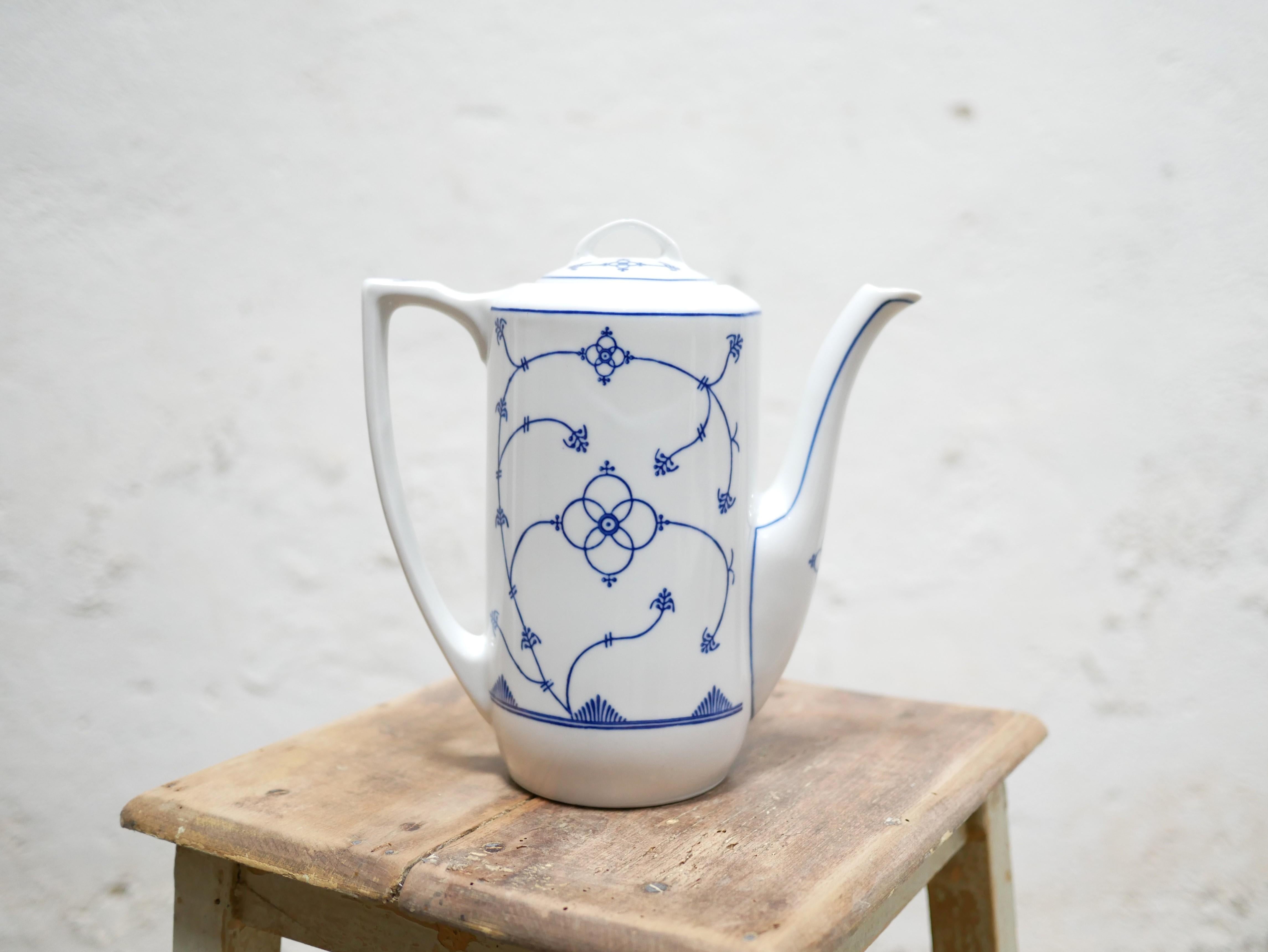 Cafetera de porcelana vintage fabricada por Jäger Eisenberg, Alemania siglo XX en venta