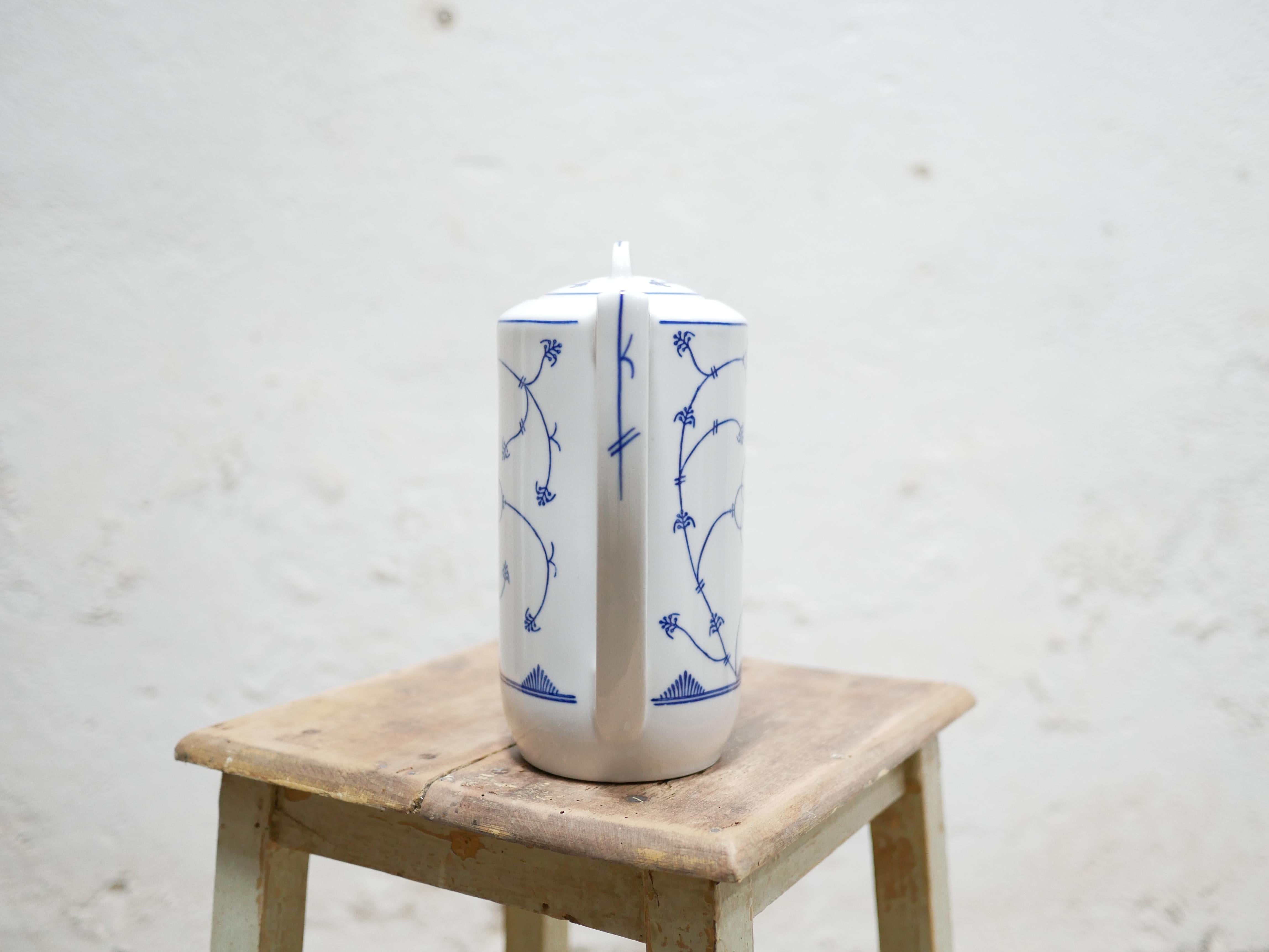 Cafetera de porcelana vintage fabricada por Jäger Eisenberg, Alemania en venta 2