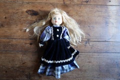 Vintage Porcelain Collector Doll, 20th Century, Scottish Highland Costum - 2C151