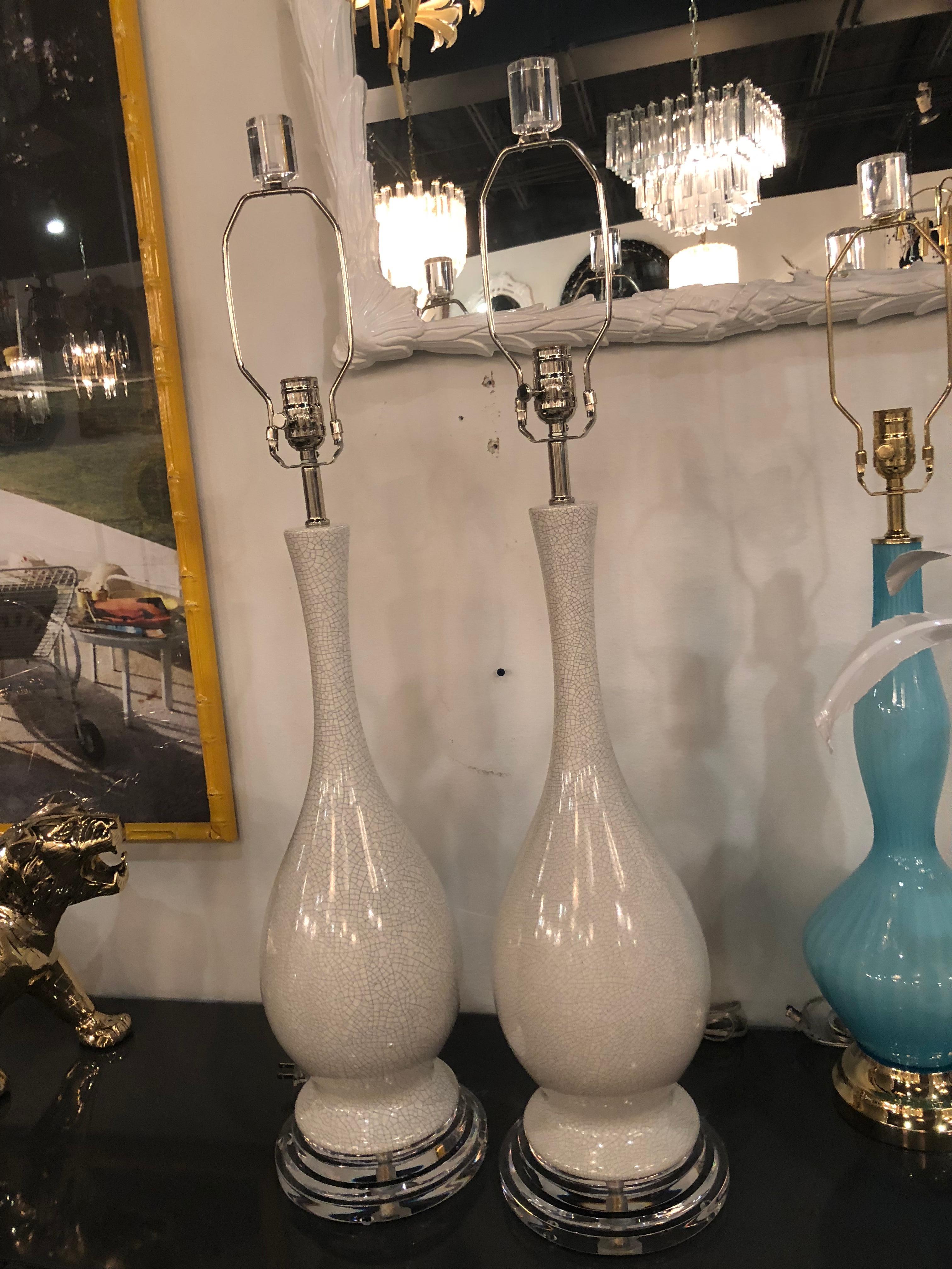 Late 20th Century Vintage Porcelain Crackle Glaze Grey White Table Lamps Chrome Lucite, Pair For Sale
