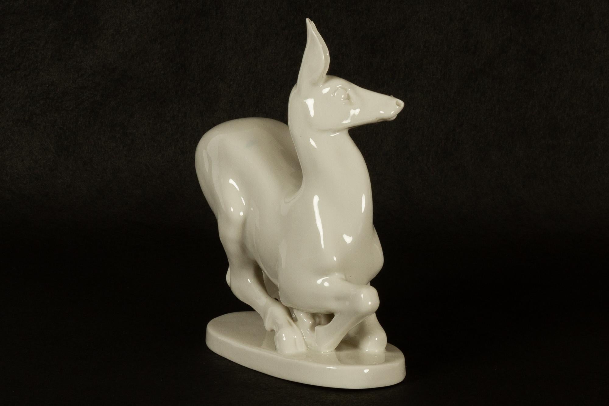 Figurine de cerf en porcelaine vintage par Lomonosov Bon état - En vente à Asaa, DK