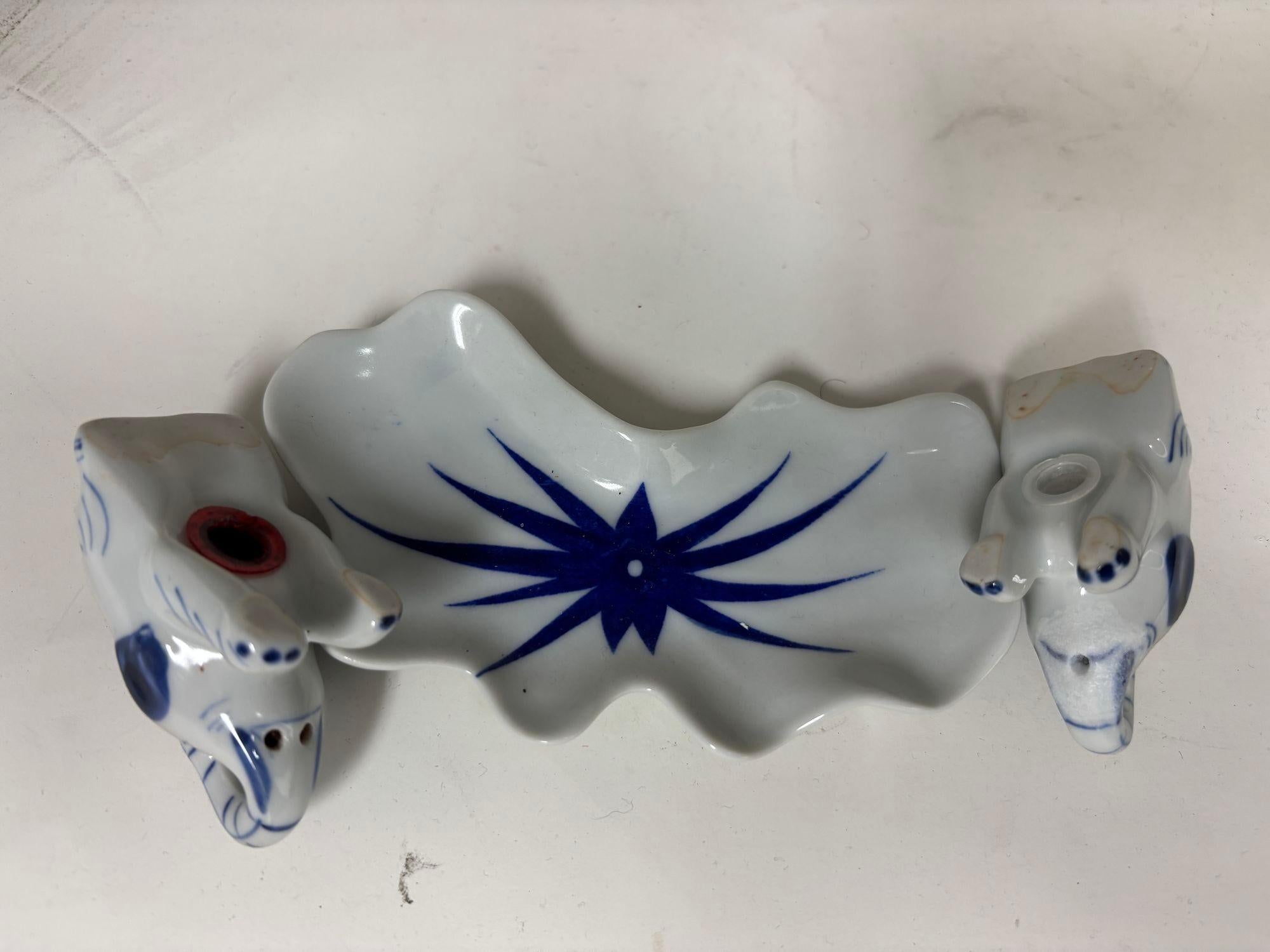 20th Century Vintage Porcelain Elephants Salt and Pepper Shakers with Tray Collectible For Sale