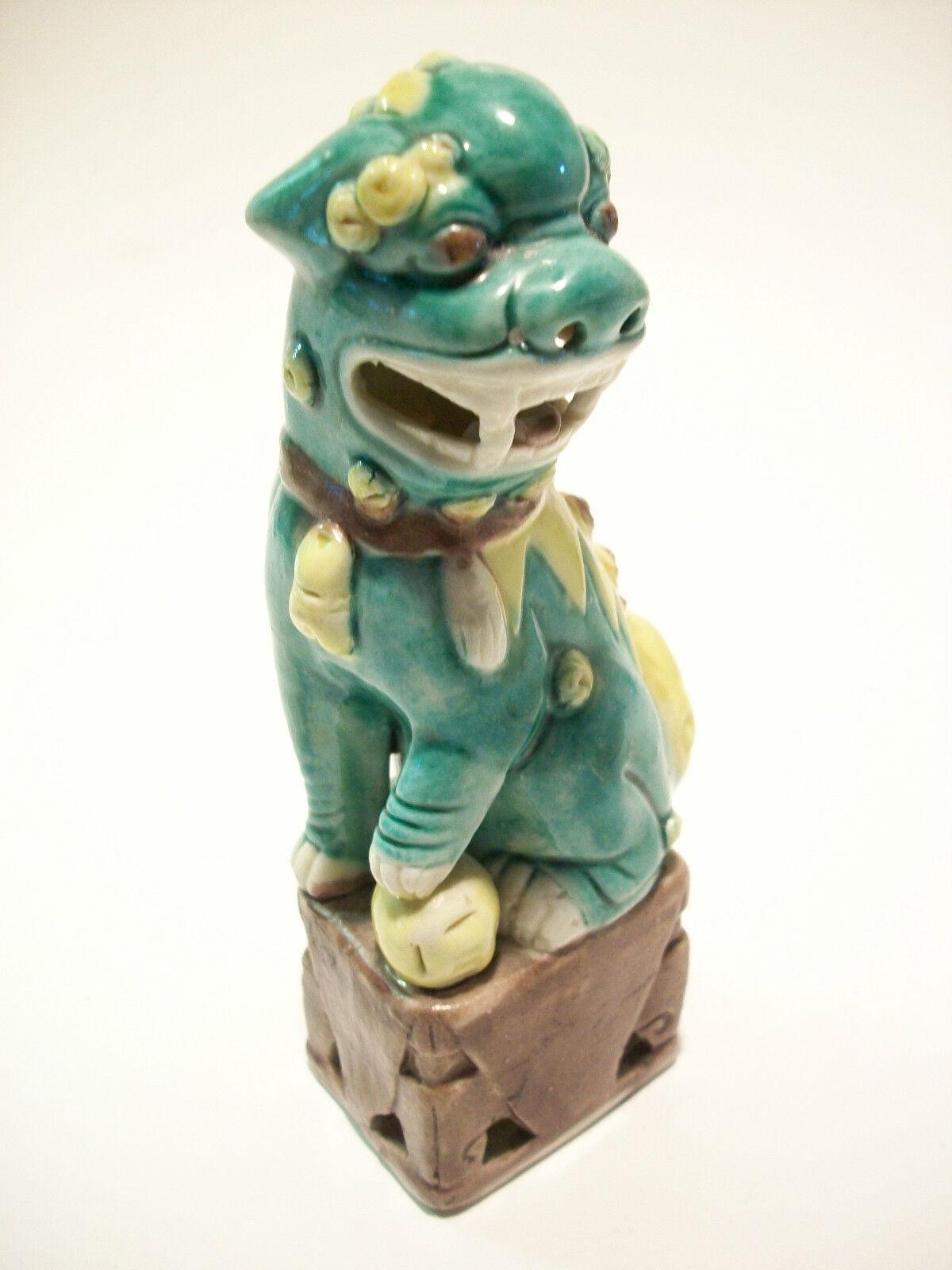 Vintage Porcelain Foo Dog - Hand Painted - Unsigned - China - Mid 20th Century For Sale 1