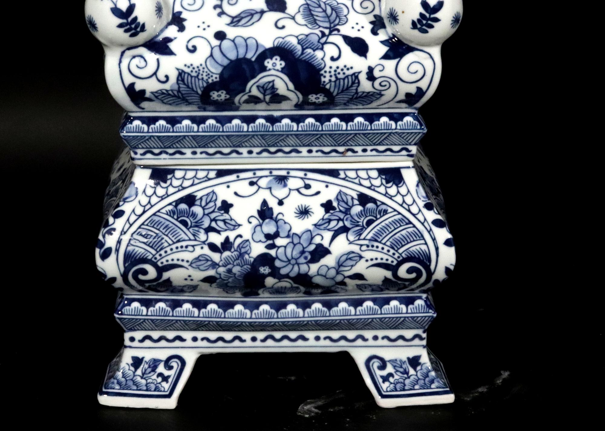 Vasi Tulipiere grandi in porcellana d'epoca blu sottosmalto, cinese in vendita 3