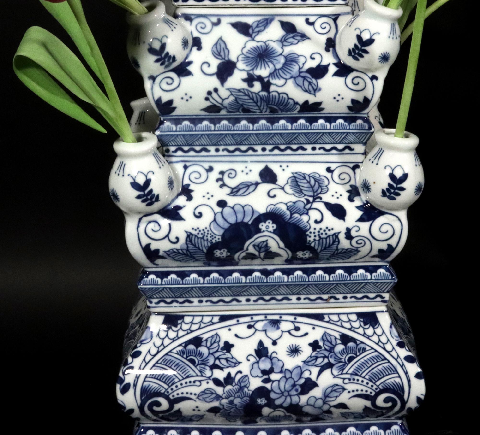 Vasi Tulipiere grandi in porcellana d'epoca blu sottosmalto, cinese in vendita 4