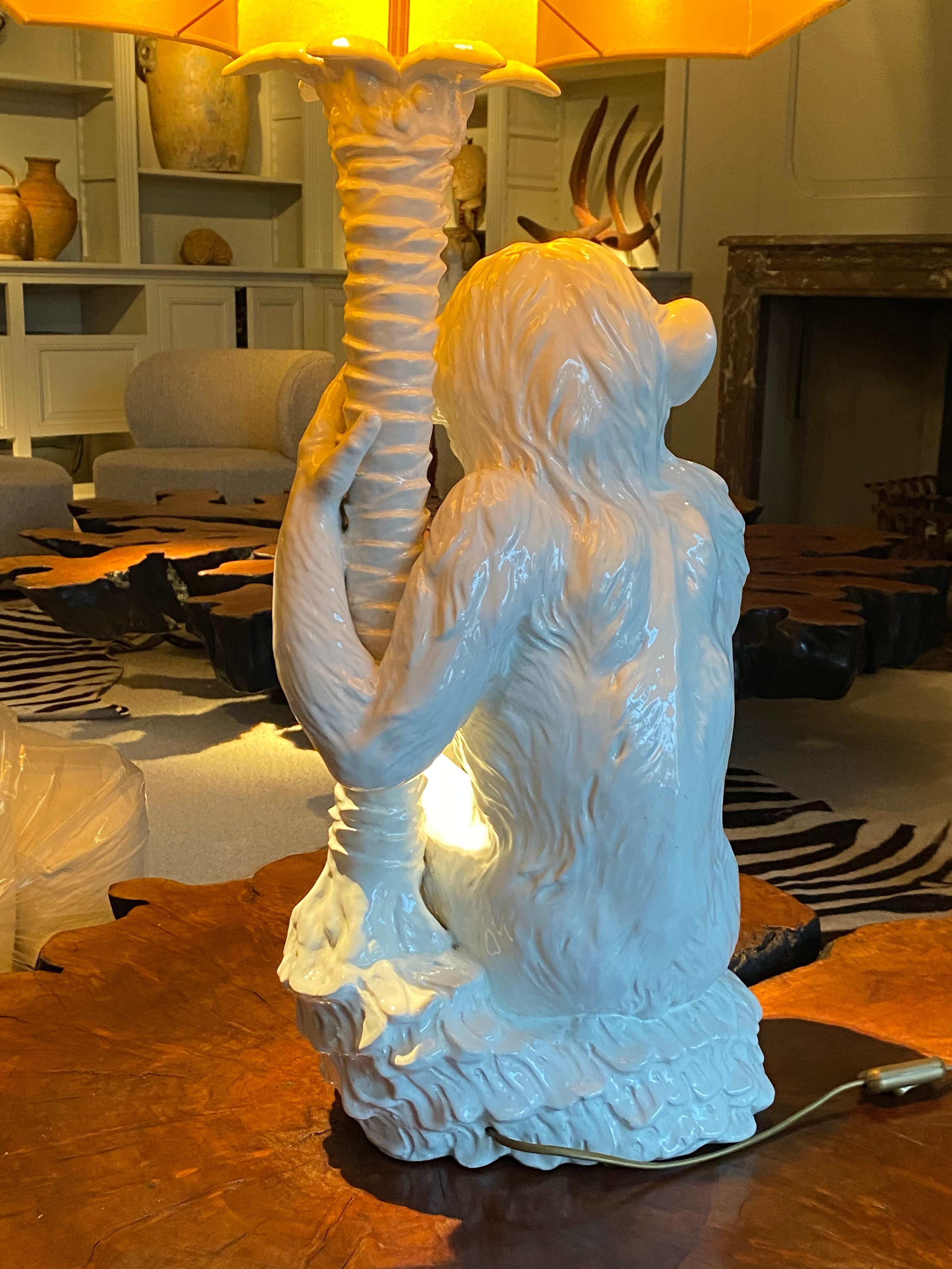 Fin du 20e siècle Lampe singe vintage en porcelaine en vente