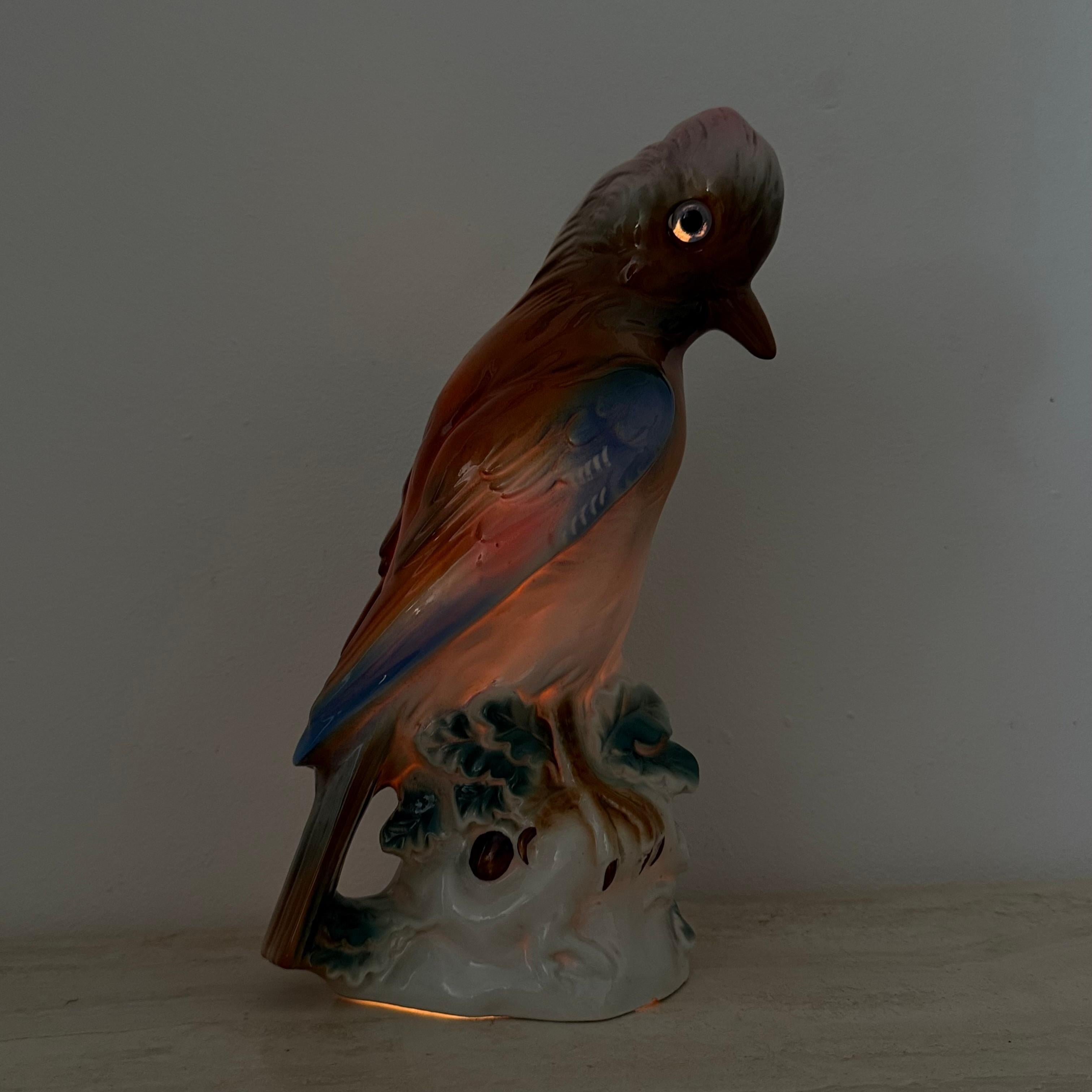 Milieu du XXe siècle Lampe oiseau Parfume en porcelaine vintage, années 1950 en vente