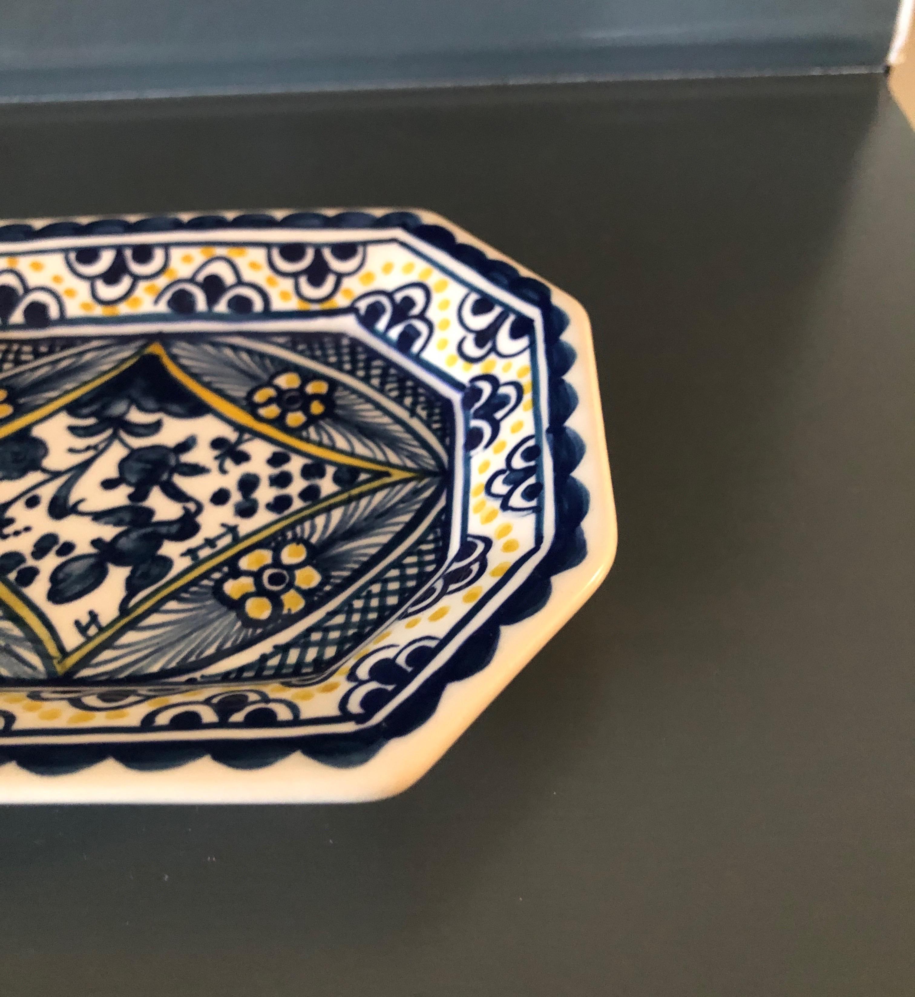 Mauresque Vieux plat à bijoux portugais en porcelaine