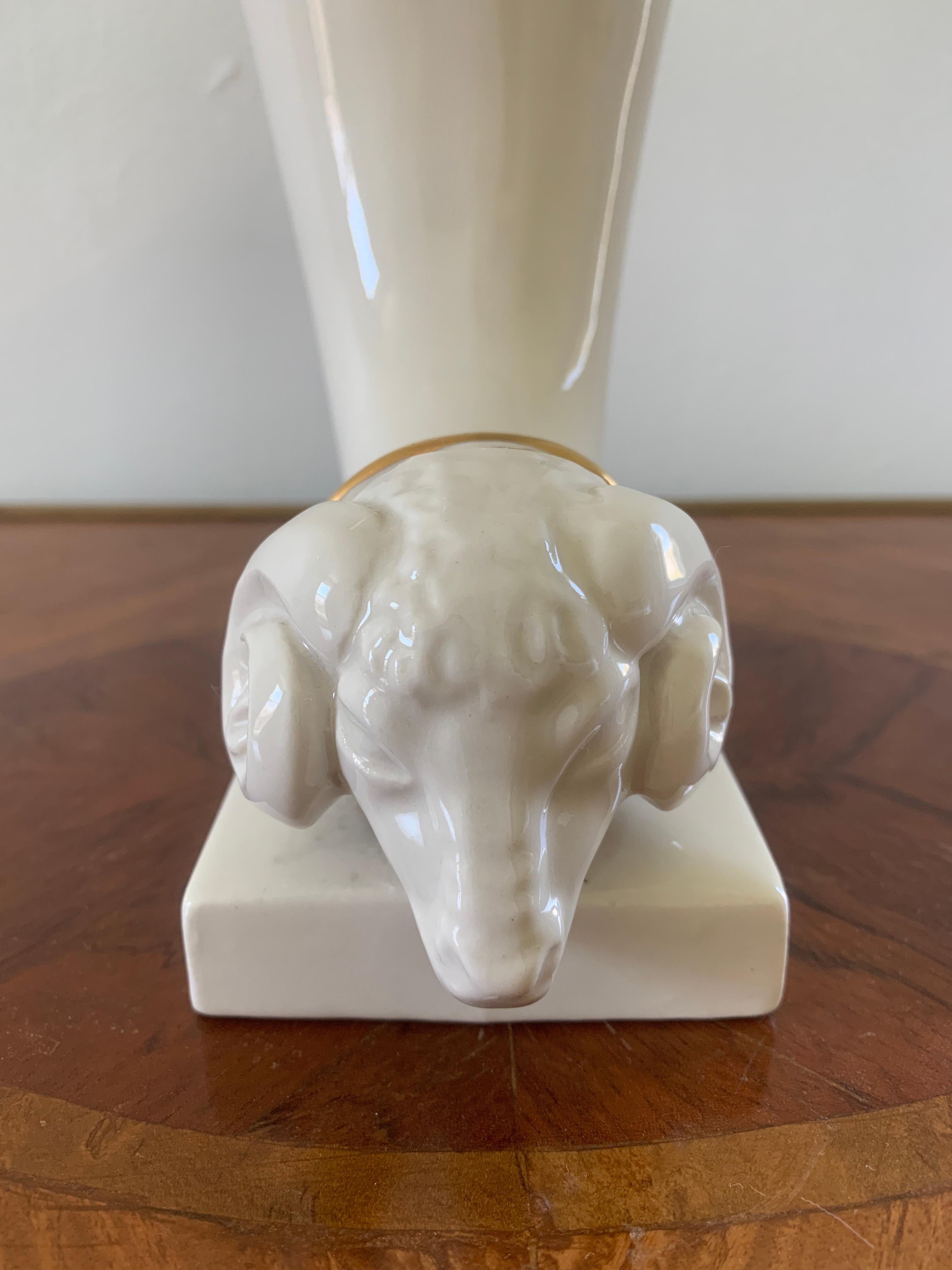 Vintage Porcelain Ram's Head Cornucopia Vase In Good Condition For Sale In Elkhart, IN