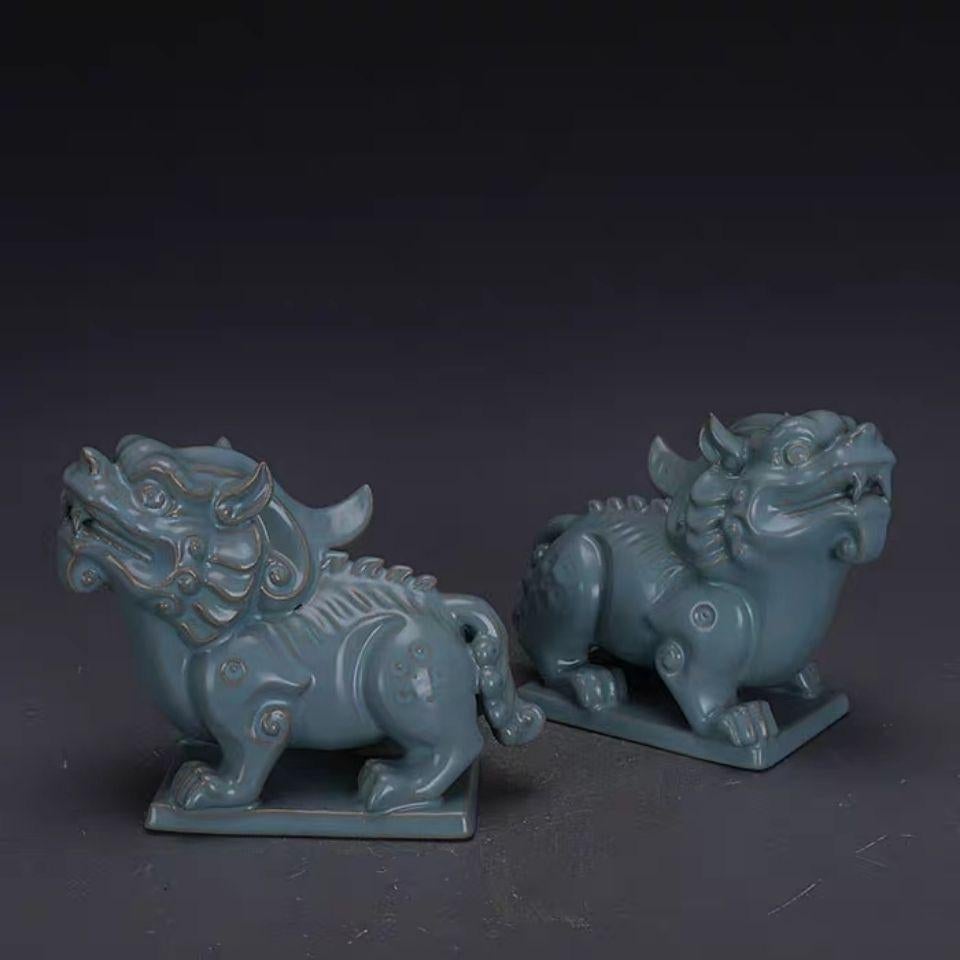 19cm Vintage Porcelain Ru Kiln Celadon Asian Lions Sculptures Pair For Sale 1
