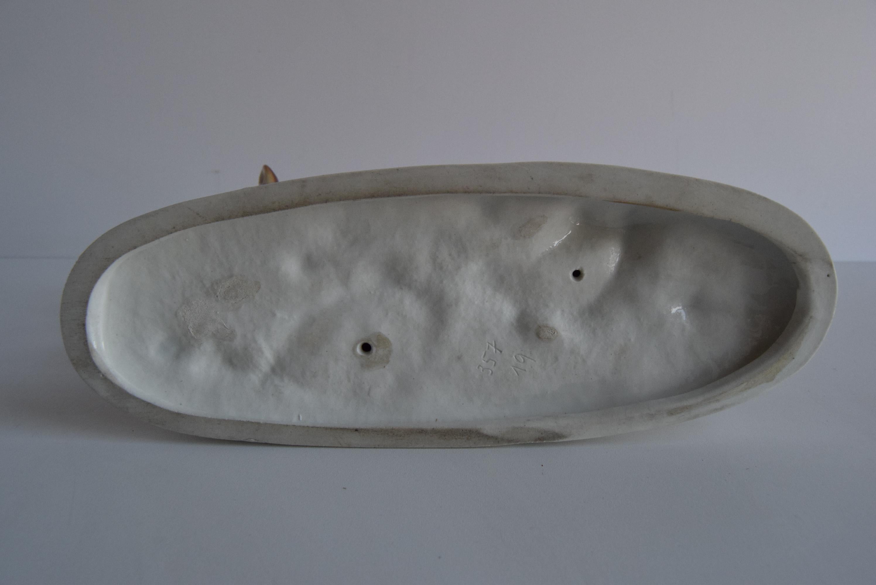 Escultura de porcelana vintage Ciervo y cierva, de Royal Dux, años 60. en venta 1