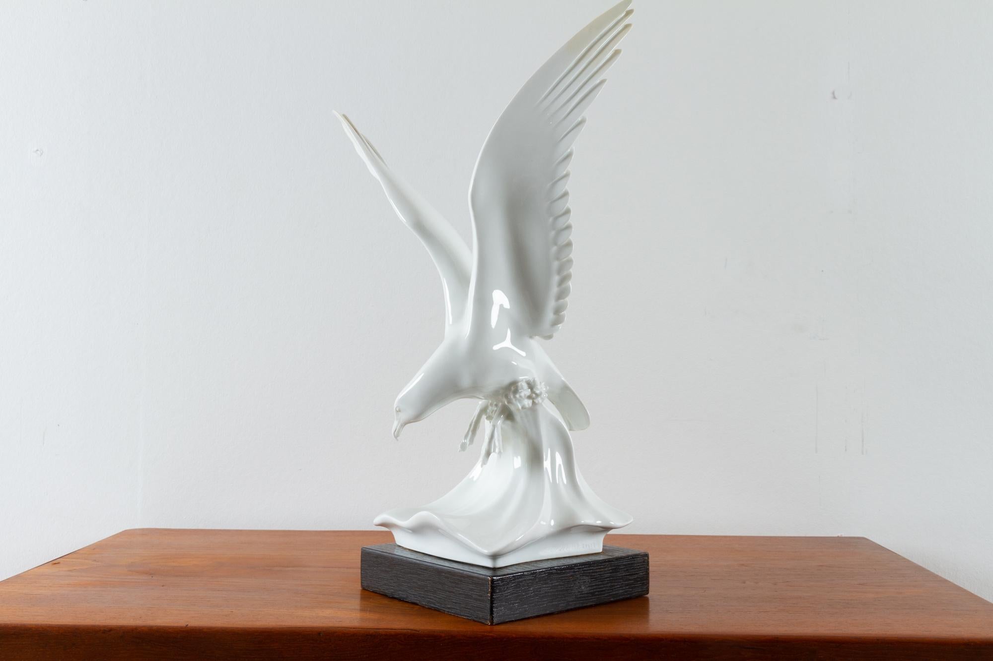 Art Nouveau Vintage Porcelain Seagull Figurine by Max Esser for Meissen, 1930s