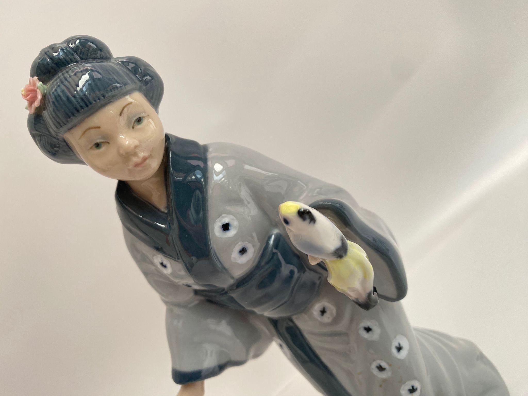 Estatuilla de porcelana vintage de Geisha de Casades, España, años 80 Español en venta