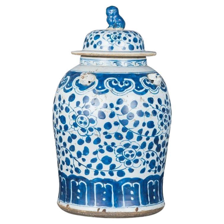 Vintage Porcelain Temple Jar Curly Vine Flower Motif, Small For Sale
