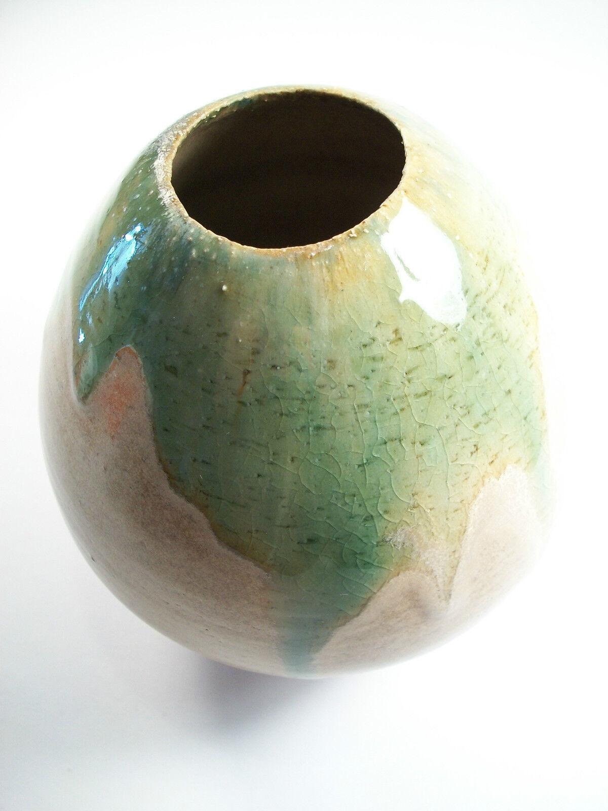 Ceramic Vintage Porcelaneous Studio Pottery Vase - Modern Design - Signed - circa 1980s For Sale