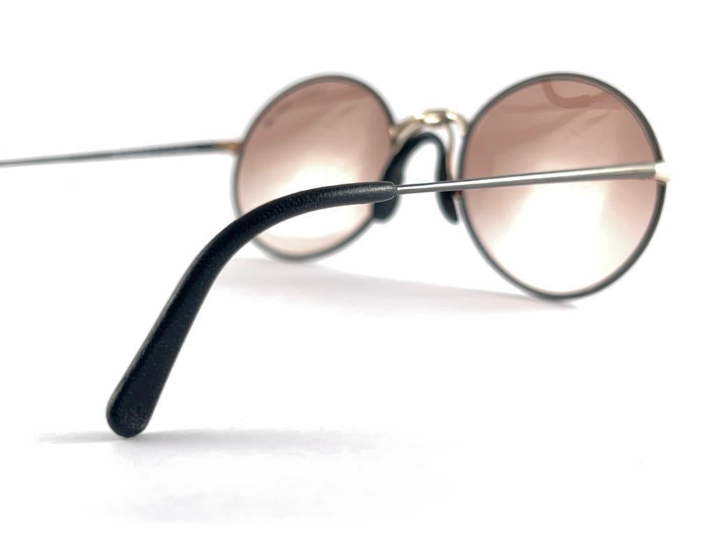 Women's or Men's Vintage Porsche 5658 Round Black & Gold Gradient Lenses 80'S Sunglasses Austria For Sale