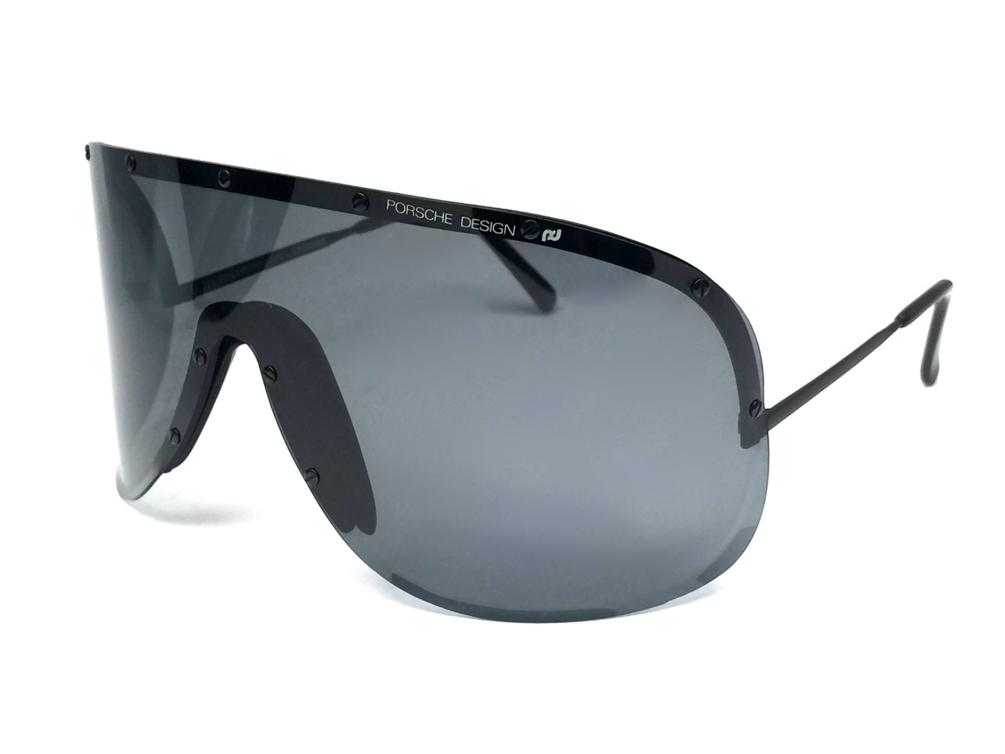 Gray Porsche Design 5620 90 Vintage Shield Yoko Ono Sunglasses, 1980s
