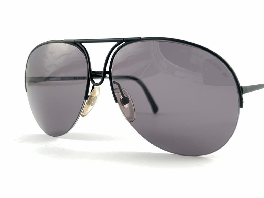 Women's or Men's Vintage Porsche Design 5627 90 Medium Size Shield Yoko Ono Sunglasses, 1980s  For Sale