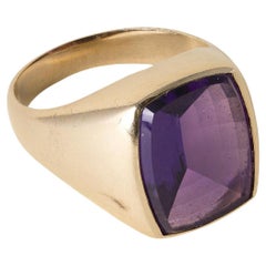 Vintage Portrait Cut Amethyst Signet Style Ring 14K Yellow Gold