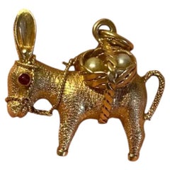 Vintage Portuguese 19.2 Karat Gold Donkey Pendant with Pearls and Ruby