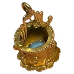 Vintage Portuguese 19.2 Karat Gold Turquoise Well Pendant Charm