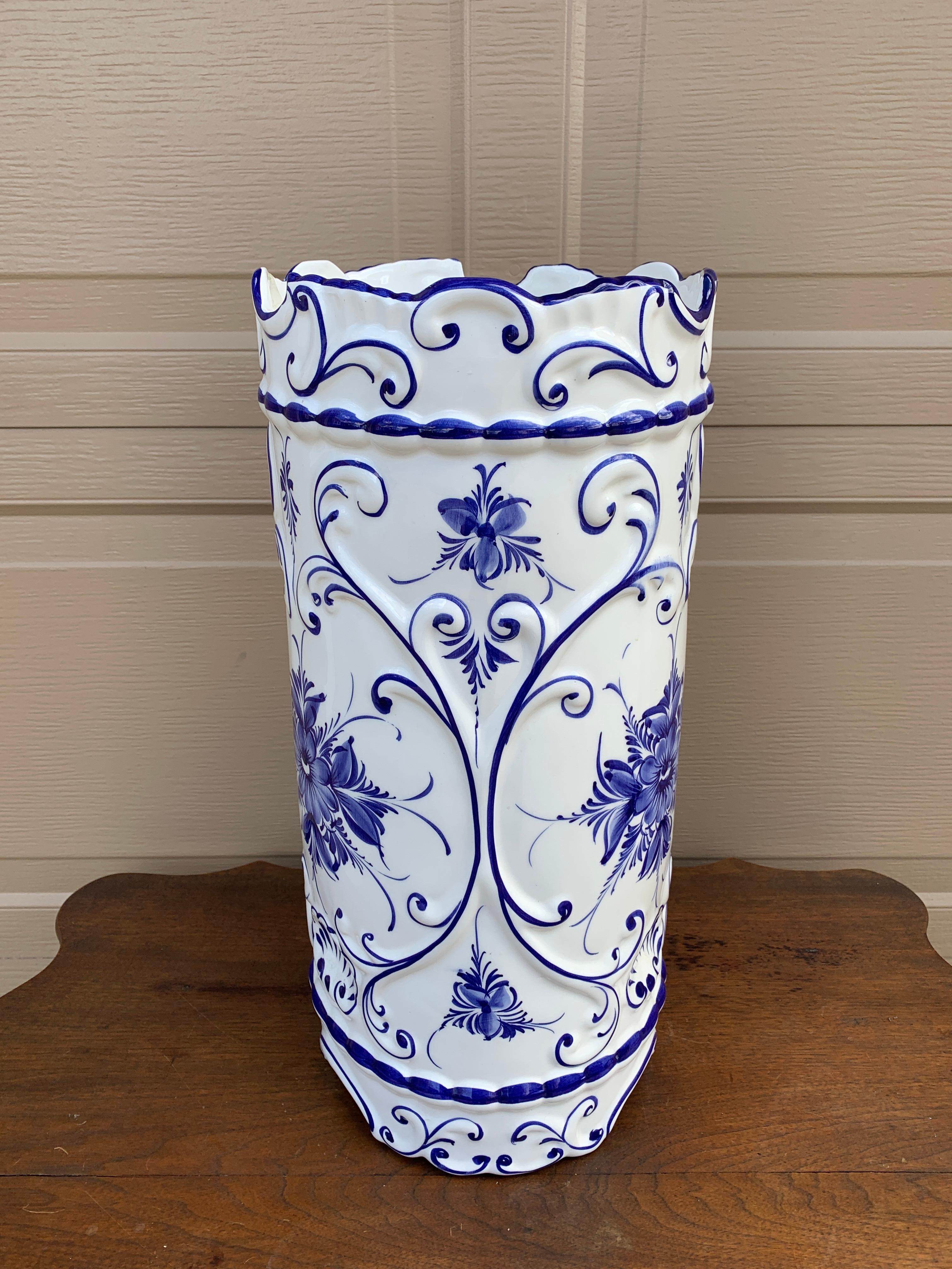 Vintage Portuguese Blue and White Porcelain Umbrella Stand In Good Condition In Elkhart, IN