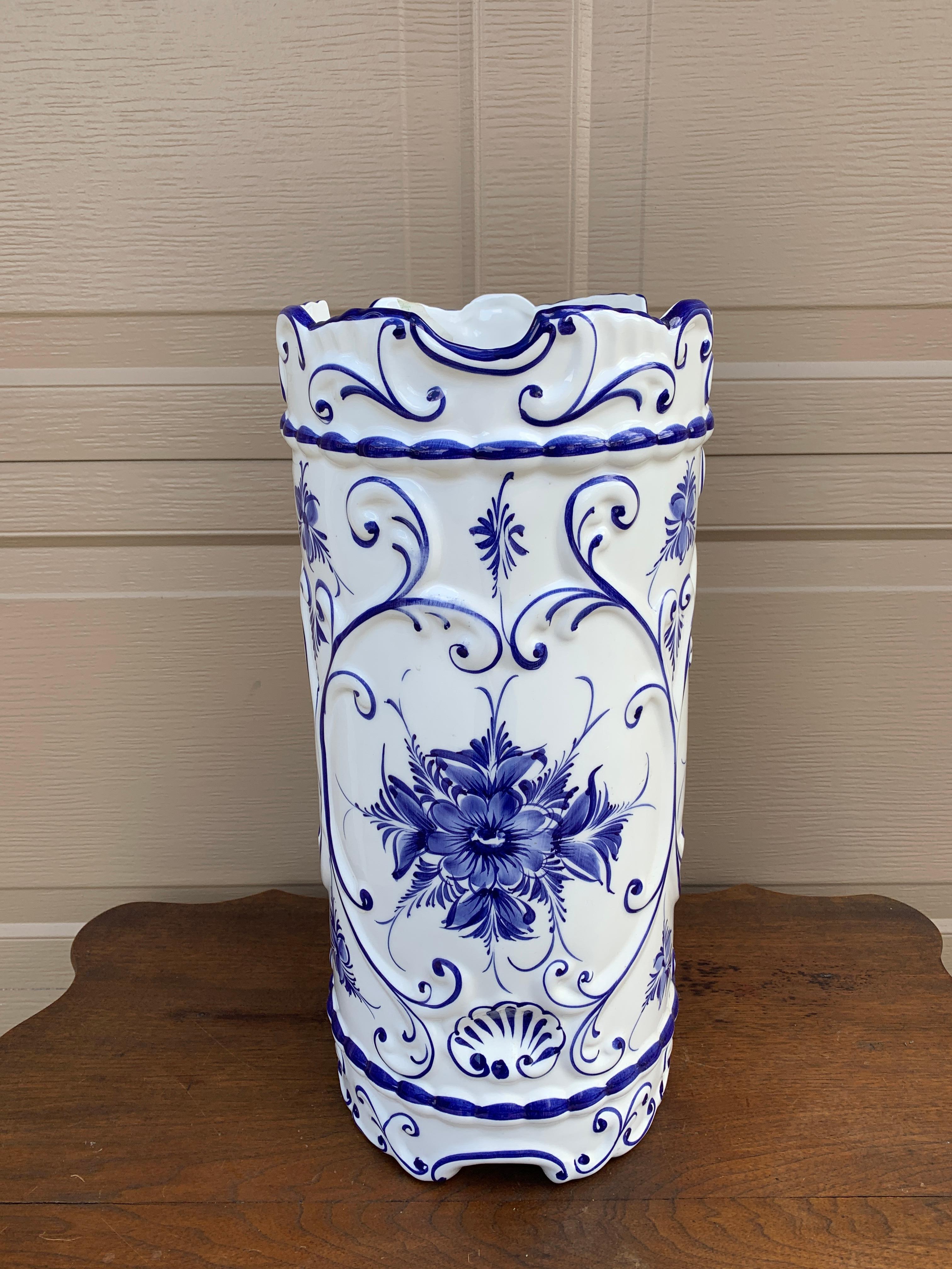 Late 20th Century Vintage Portuguese Blue and White Porcelain Umbrella Stand For Sale