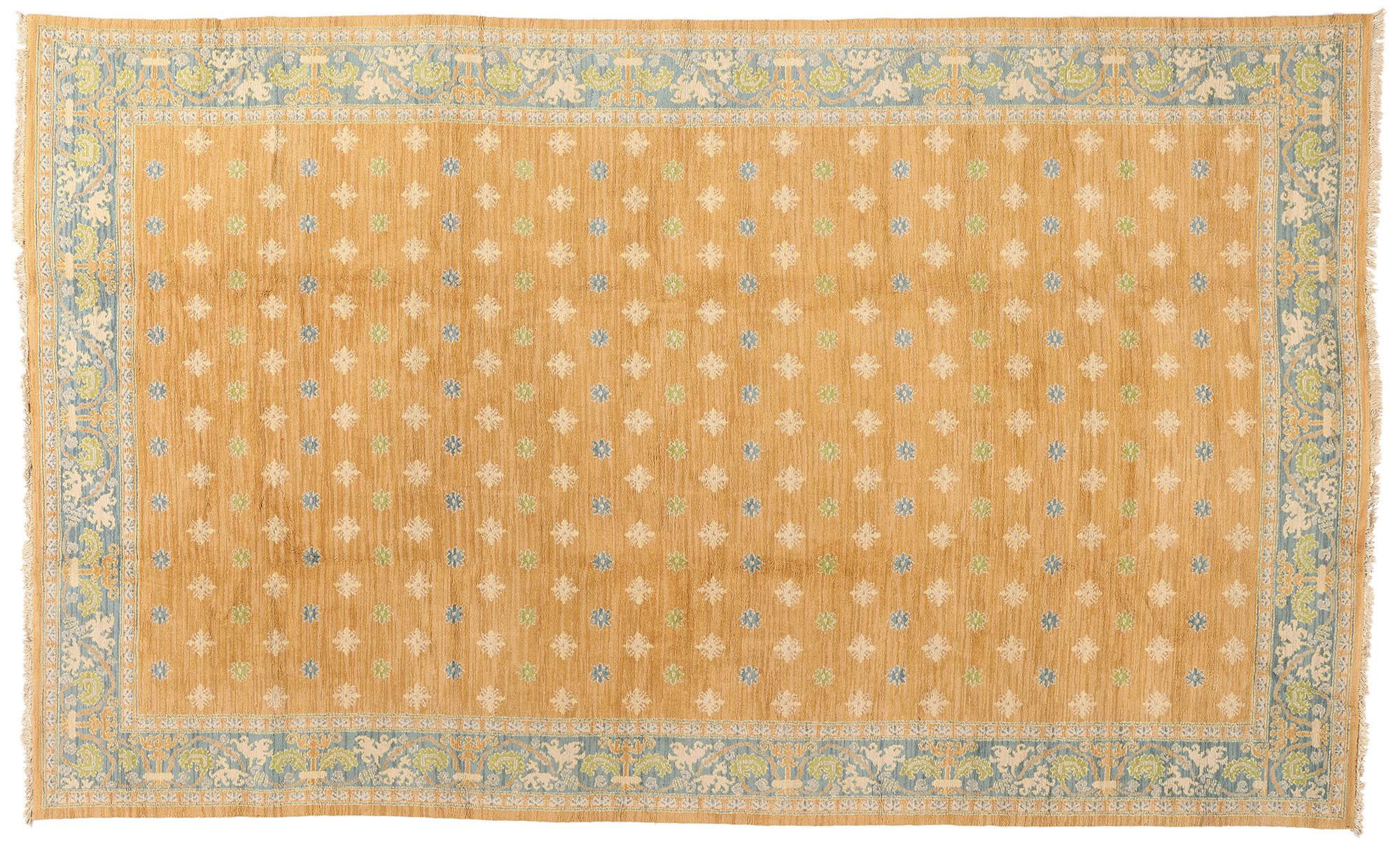 1940's Golden European Portuguese Carpet with Modern Style For Sale 1