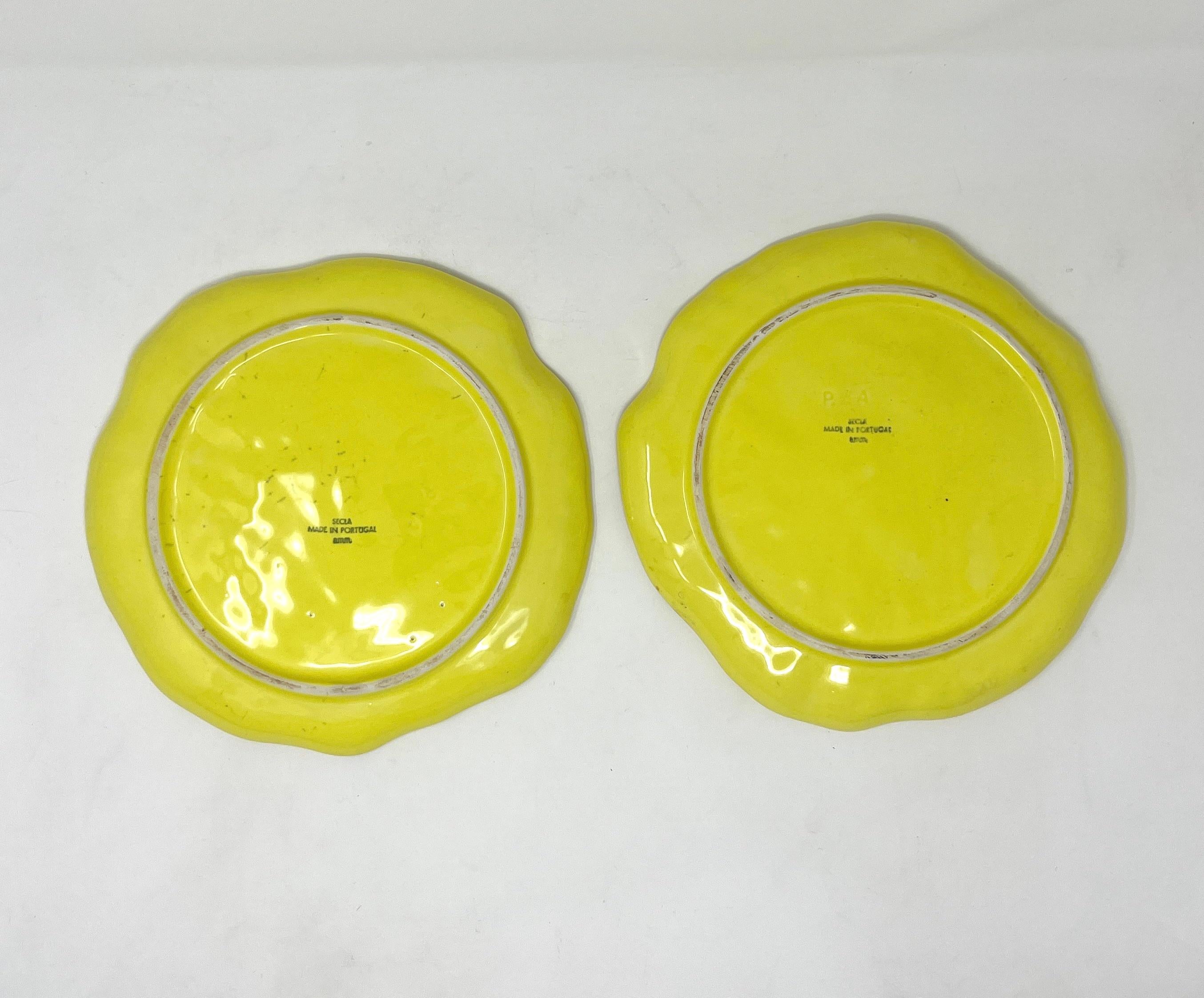 American Classical Vintage Portuguese Secla Majolica Lettuce Leaf Lunch Plates, Pair, Lemon Yellow For Sale