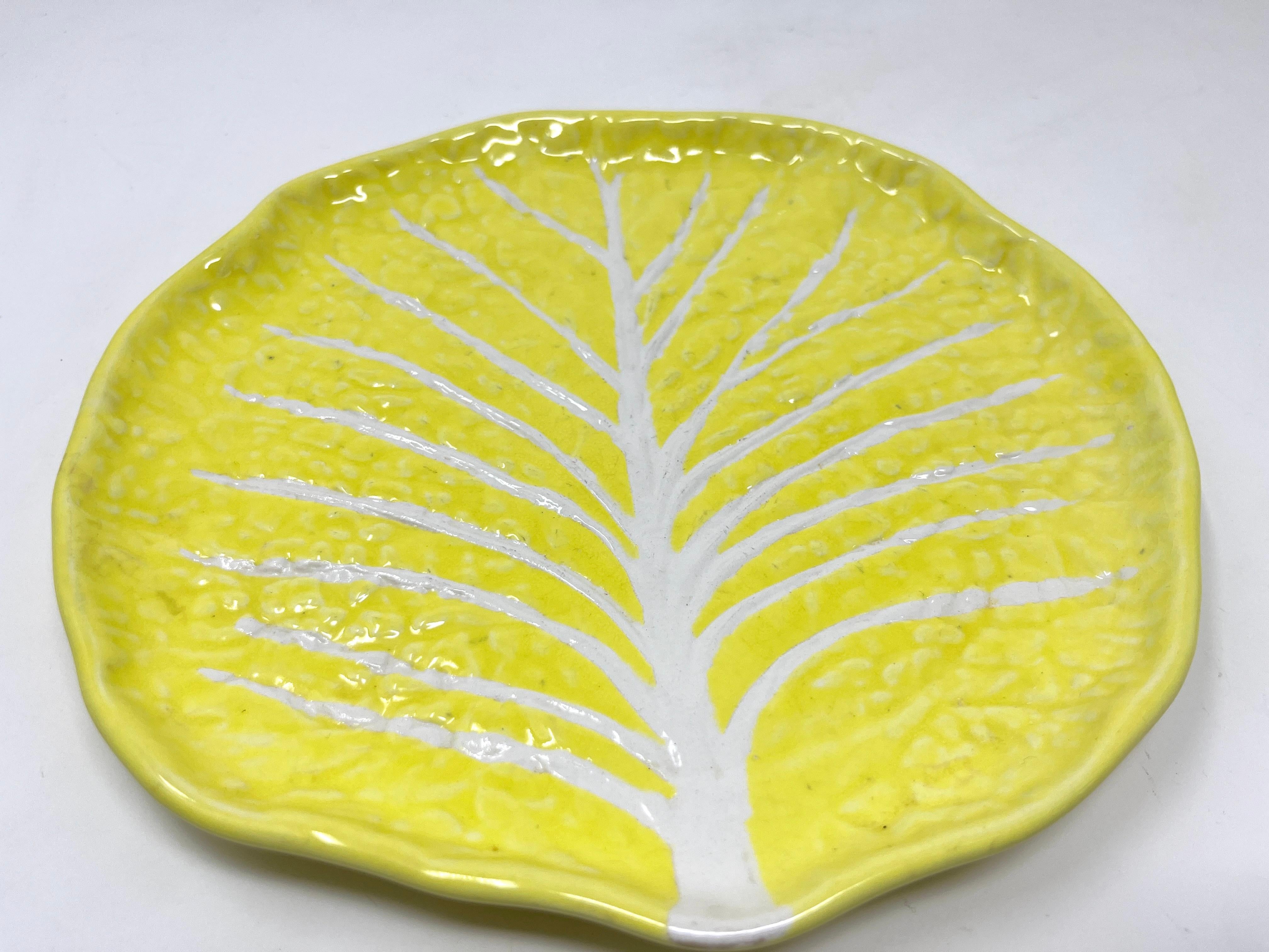 20th Century Vintage Portuguese Secla Majolica Lettuce Leaf Lunch Plates, Pair, Lemon Yellow For Sale