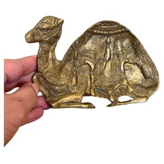 Vintage posiblemente Latón Escultura camello Bandeja decorativa